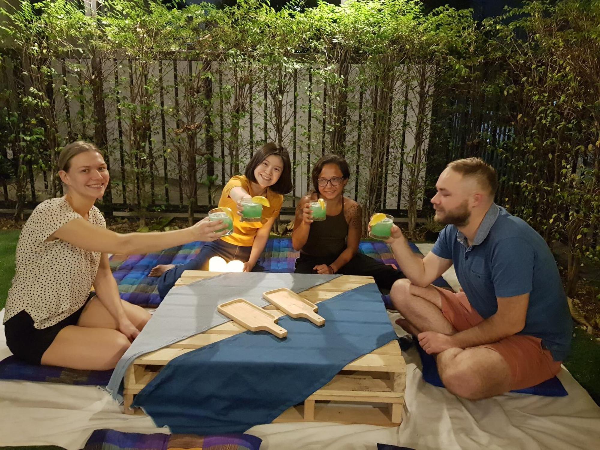 Wayha Hostel Don Mueang Airport Бангкок Экстерьер фото